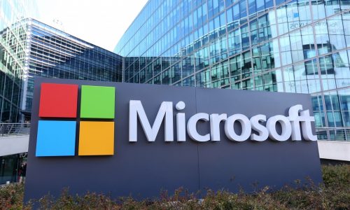 Microsoft, İngiltere’ye 30 Milyar Dolarlık Yatırım Yapacak